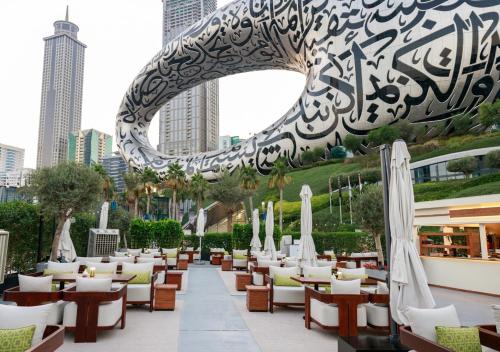 jumeirah emirates towers hotel