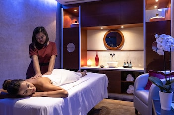 jumeirah emirates towers hotel