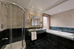 sheraton riyadh hotel and towers