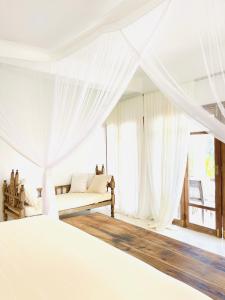 simba wa kale luxury suites and beach watamu