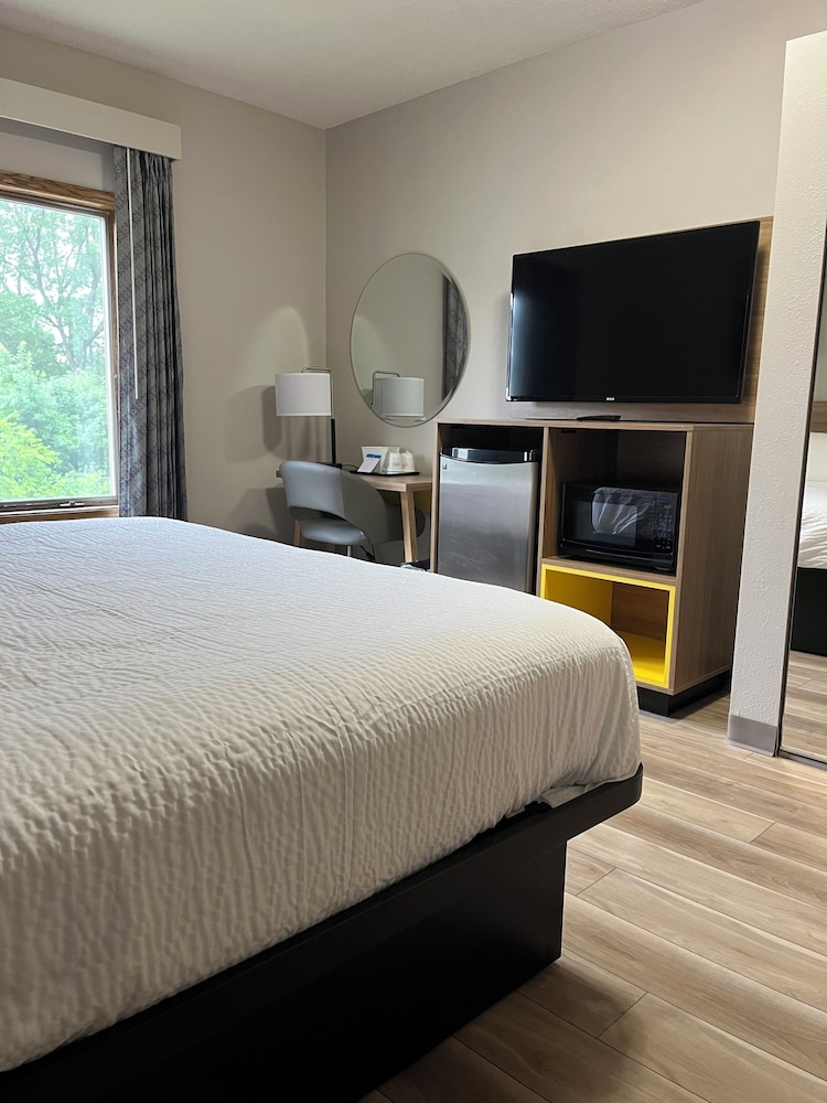 days inn by wyndham hutchinson