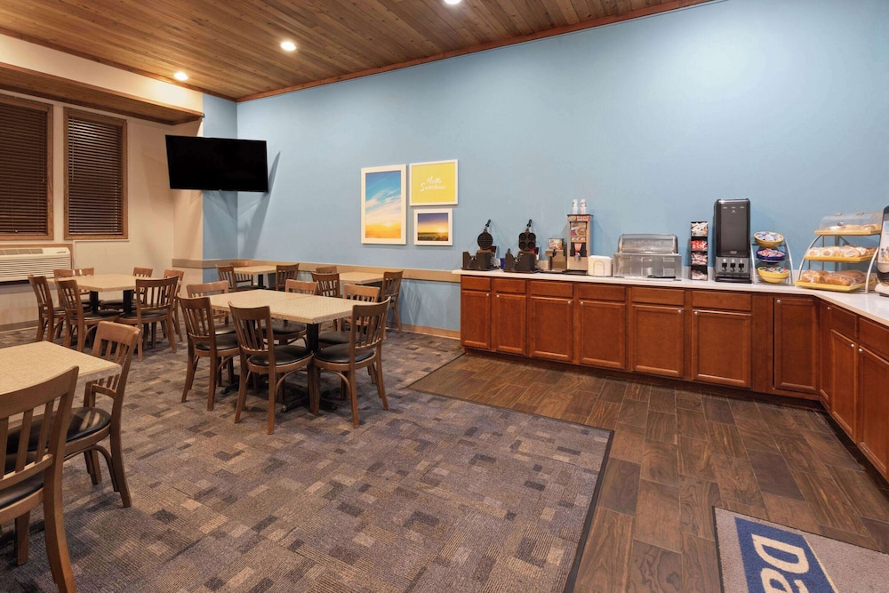 days inn by wyndham hutchinson