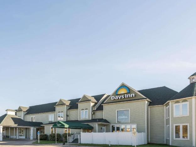 days inn by wyndham hutchinson