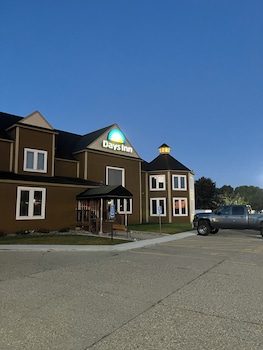 days inn by wyndham hutchinson