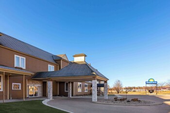 days inn by wyndham hutchinson