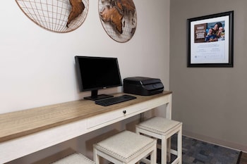 days inn by wyndham hutchinson