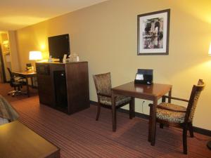 baymont by wyndham mequon milwaukee area