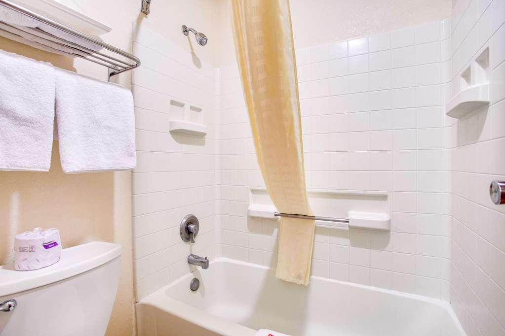 econo lodge inn and suites albuquerque east i 40 eubank exit