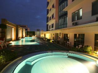 astoria plaza