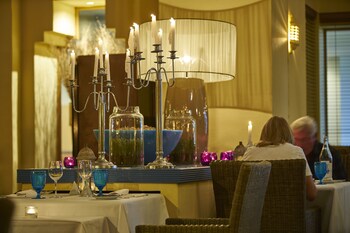 the residence at vila porto mare