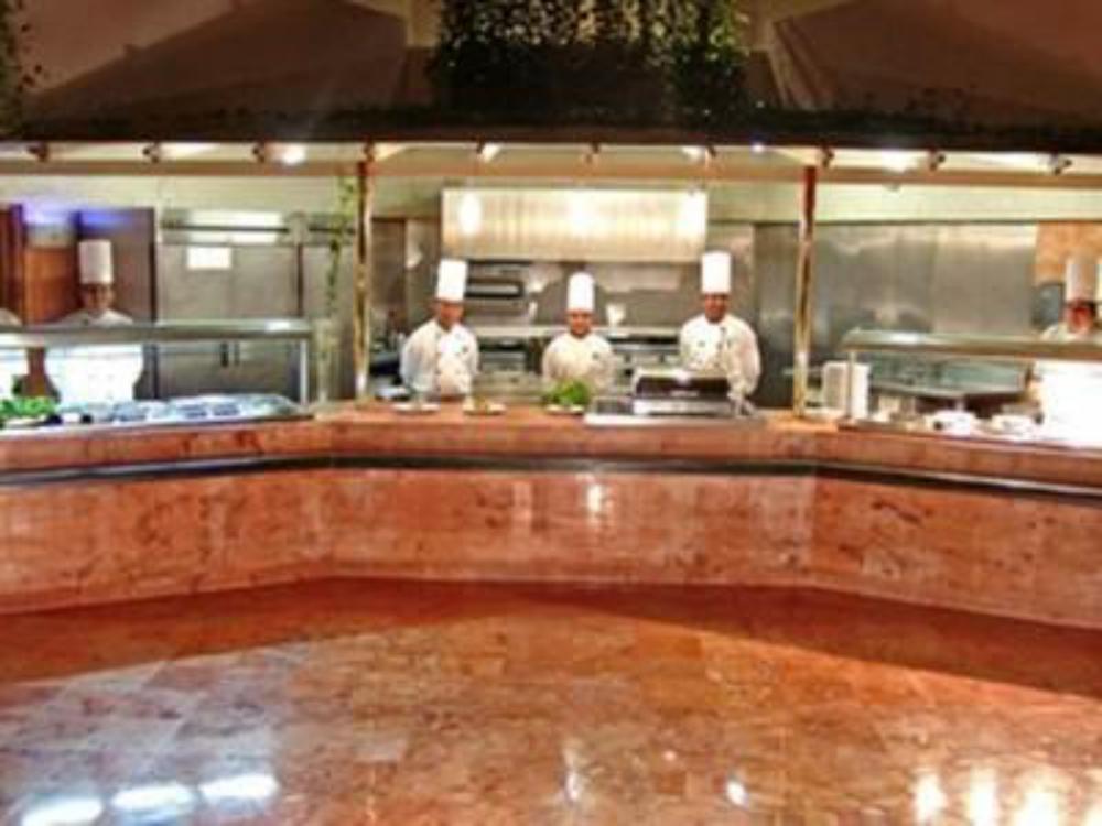 sunset royal beach resort all inclusive