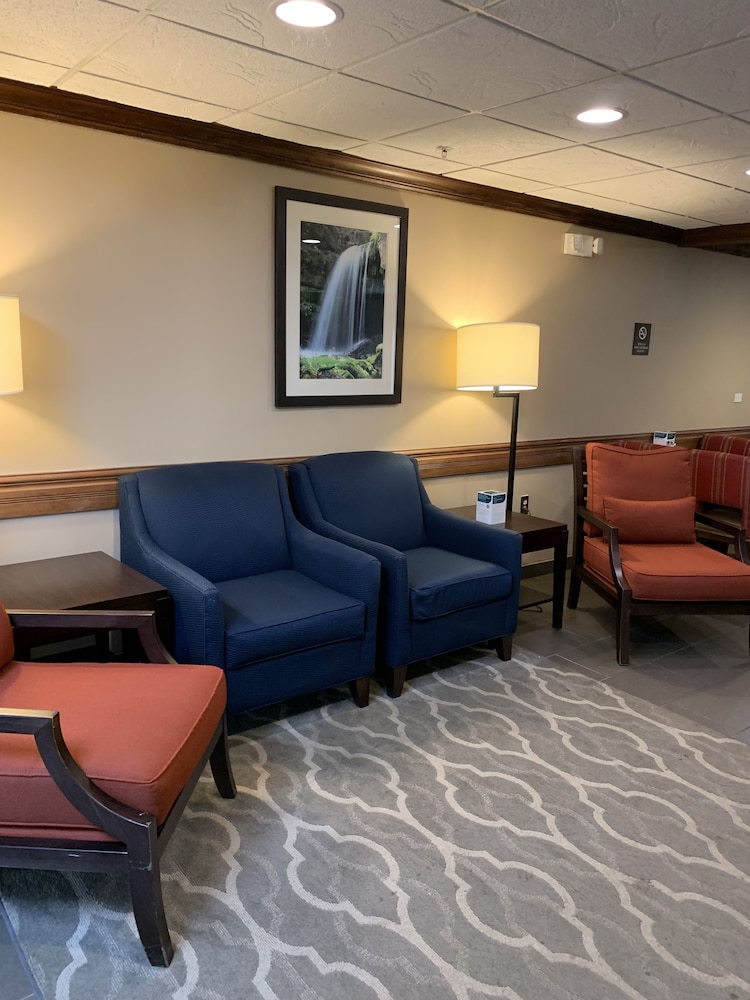 comfort inn franklin highway 96