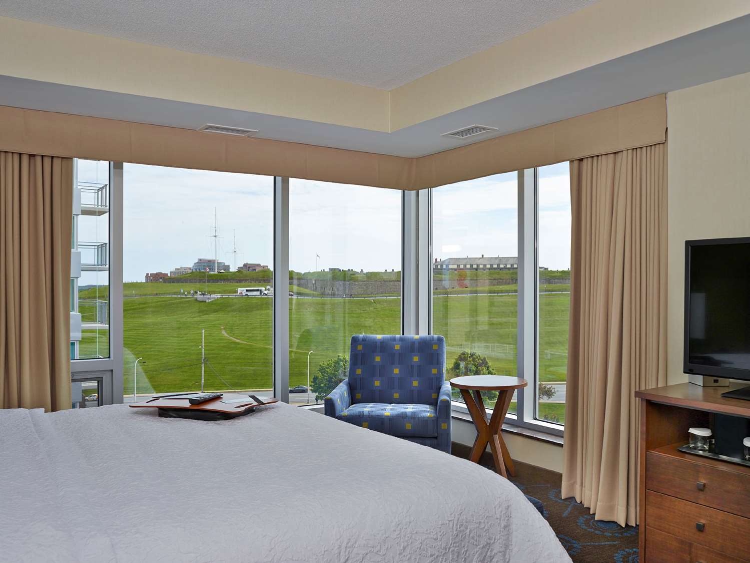 hampton inn by hilton halifax downtown