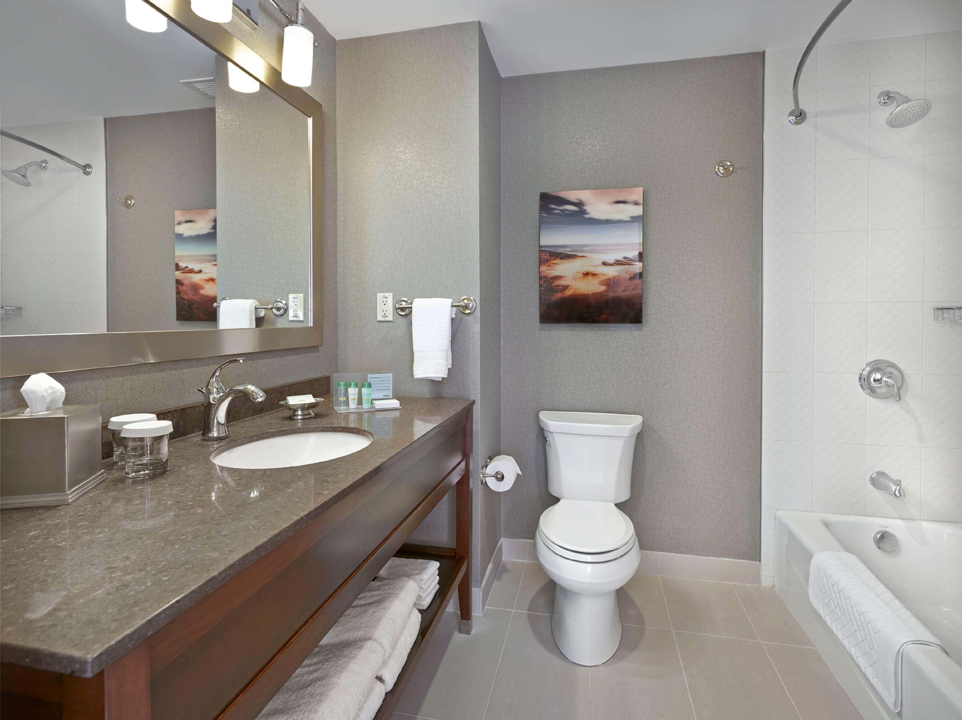 hampton inn by hilton halifax downtown