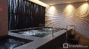 stunning studio azalea suites apartment by travelio