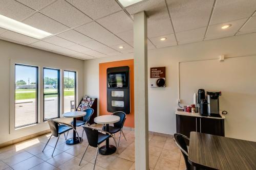 motel 6 albert lea mn