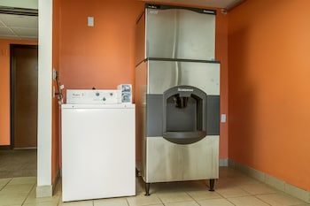 motel 6 albert lea mn