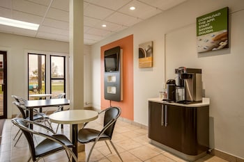 Motel 6 Albert Lea, Mn,Freeborn>>Albert Lea,2 star