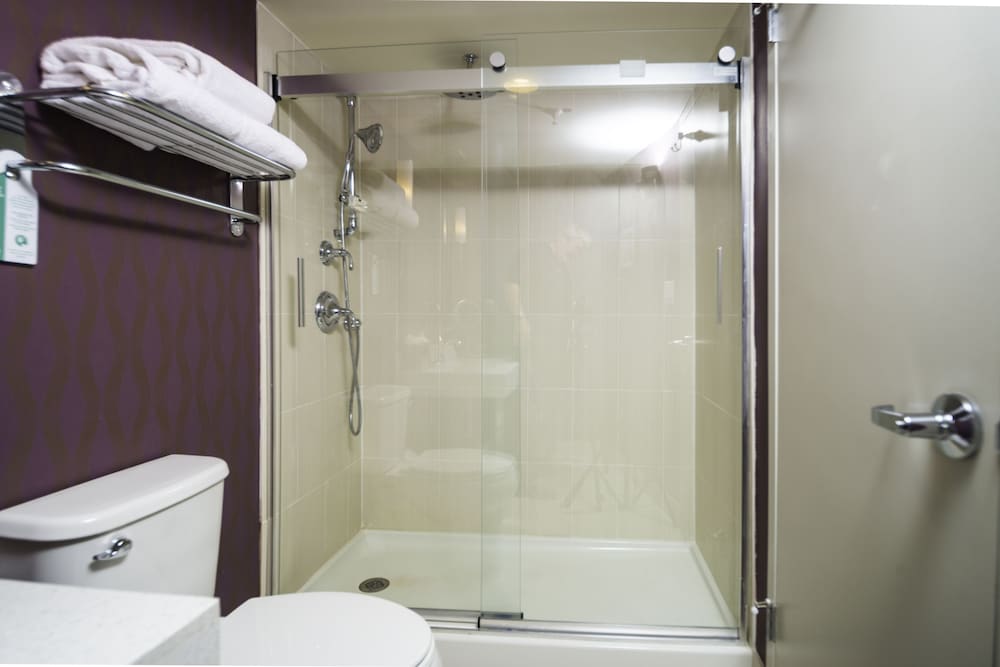crowne plaza saddle brook by ihg