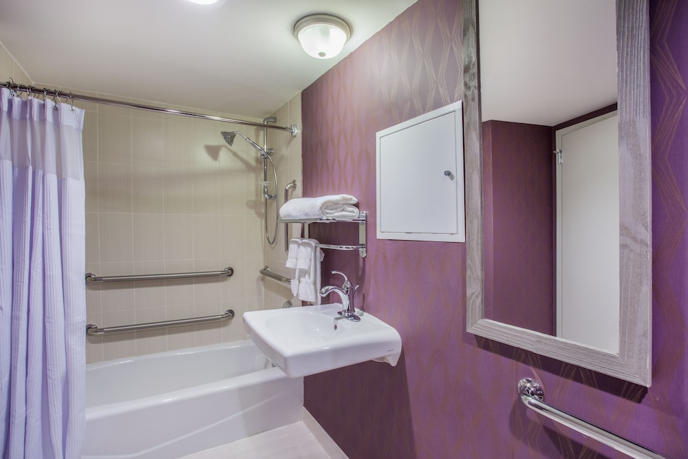 crowne plaza saddle brook by ihg