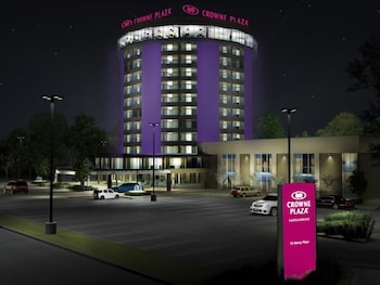 crowne plaza saddle brook by ihg