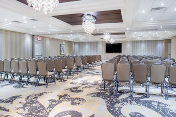 crowne plaza saddle brook by ihg