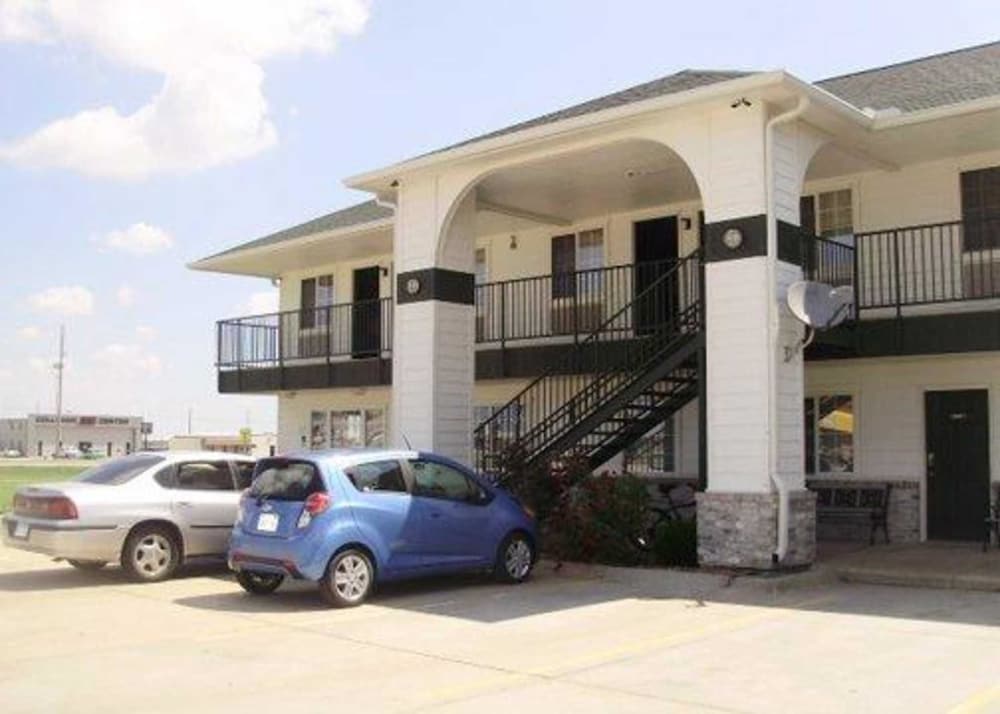 Rodeway Inn Goddard,Goddard>>Derby,2 star