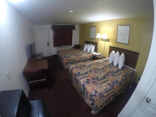 rodeway inn goddard