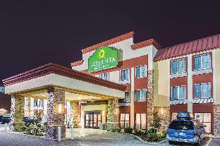 la quinta by wyndham ofallon il st louis