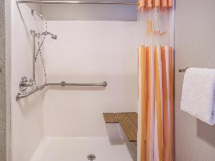 la quinta by wyndham ofallon il st louis