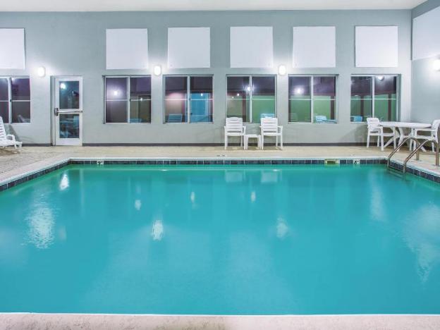 la quinta by wyndham ofallon il st louis