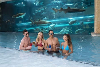 Golden Nugget Las Vegas Hotel & Casino,Downtown Las Vegas>>Clark County,4 star