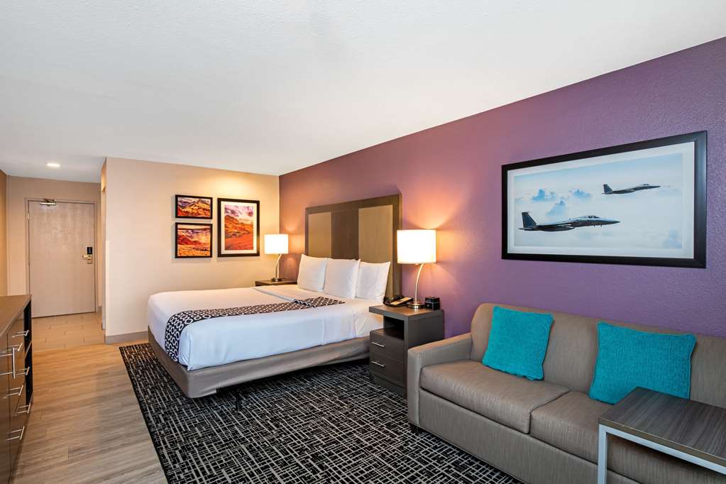 la quinta inn and suites by wyndham las vegas nellis