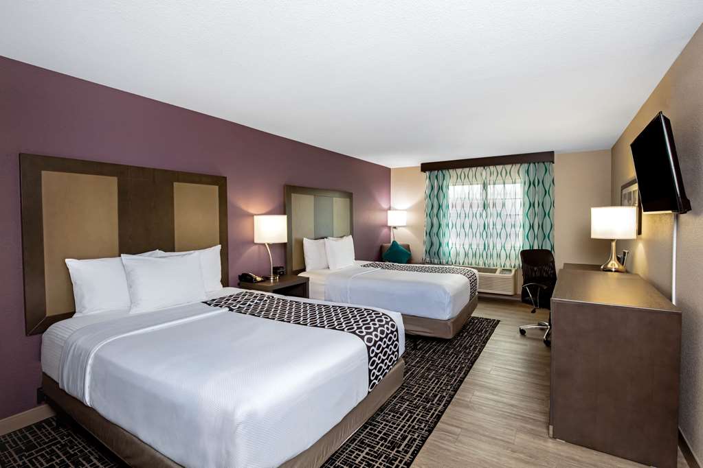 la quinta inn and suites by wyndham las vegas nellis