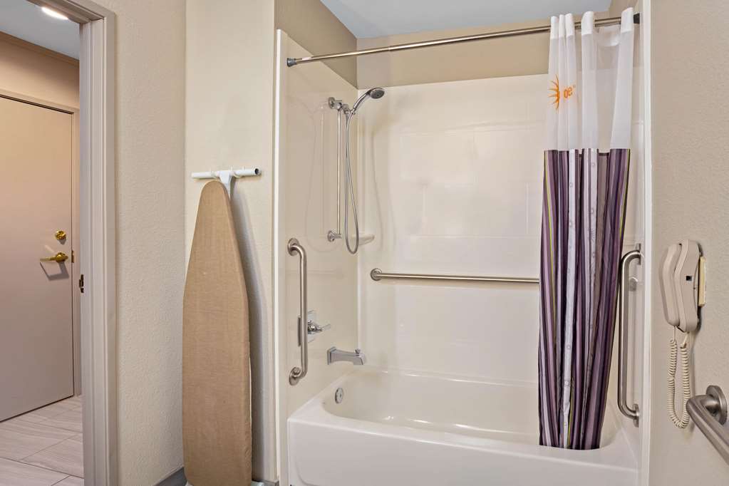 la quinta inn and suites by wyndham las vegas nellis