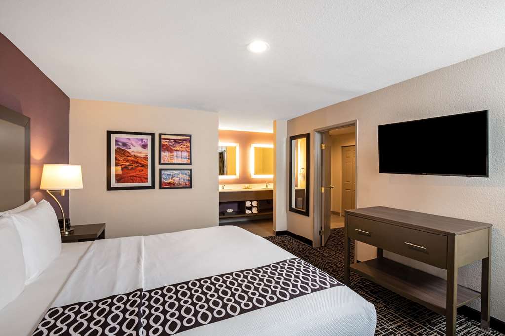 la quinta inn and suites by wyndham las vegas nellis