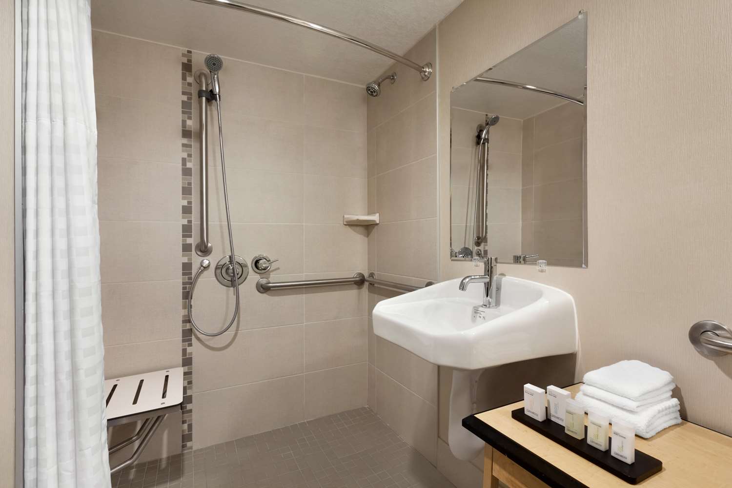 embassy suites by hilton convention center las vegas