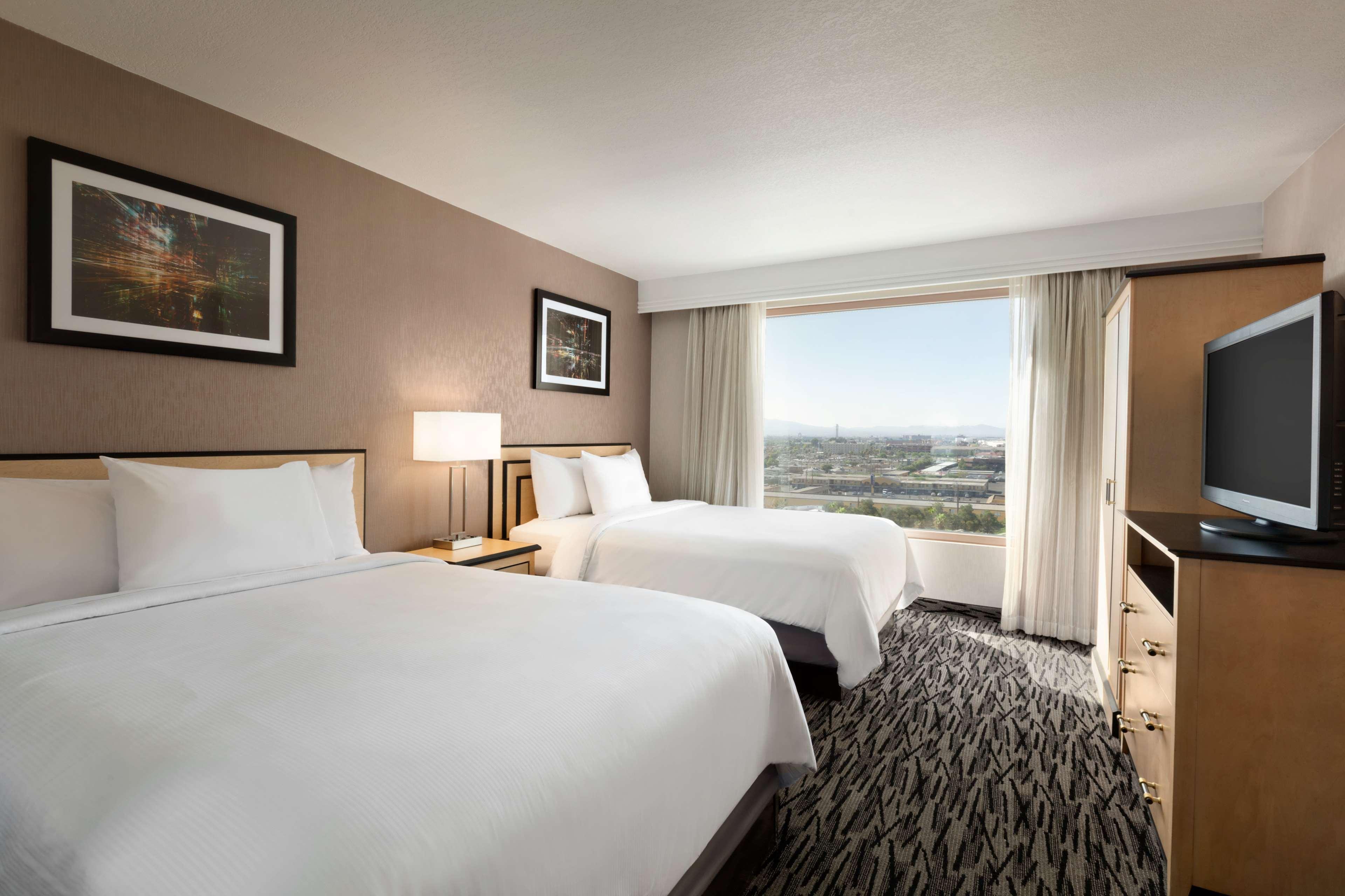 embassy suites by hilton convention center las vegas