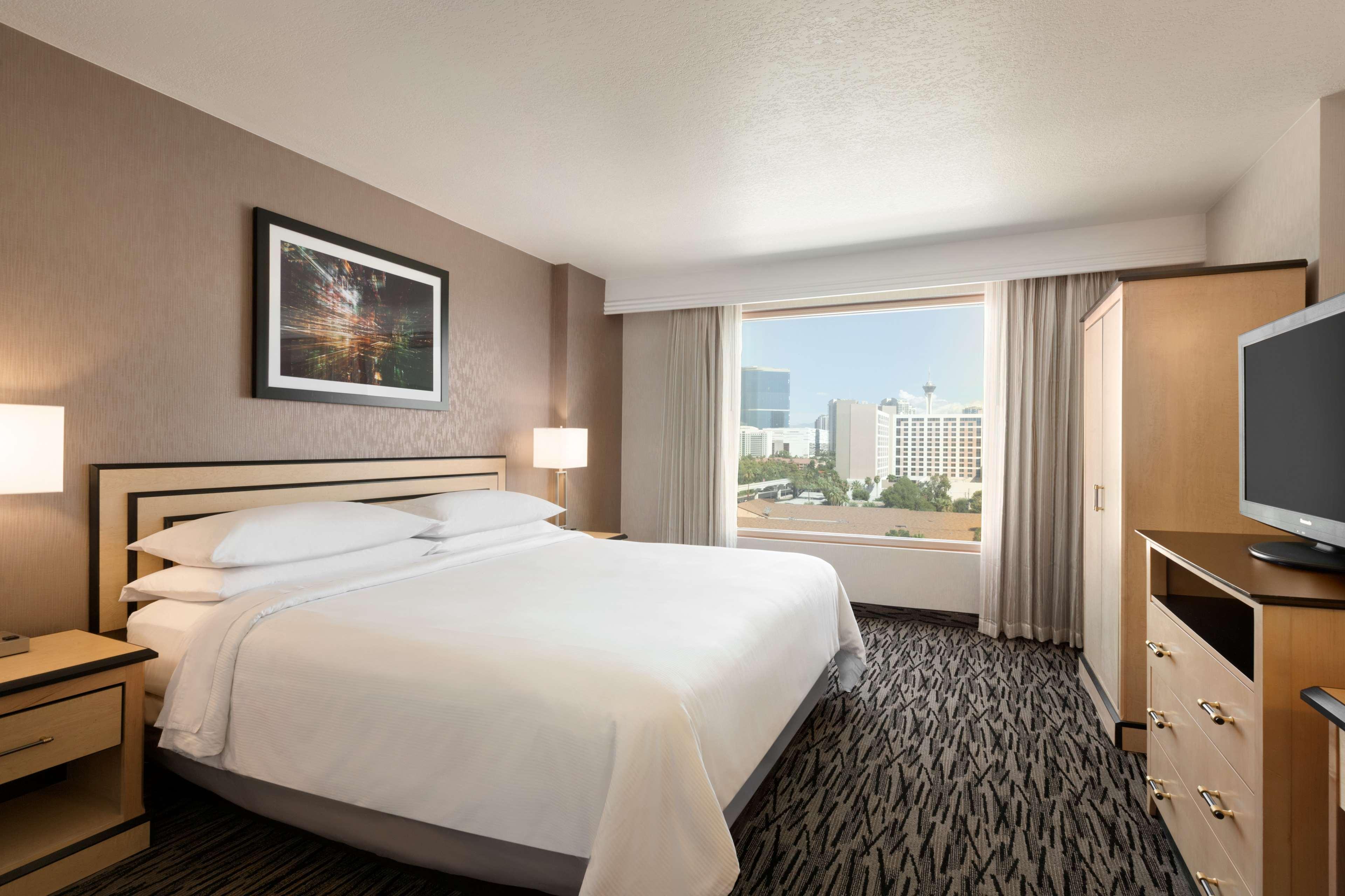 embassy suites by hilton convention center las vegas