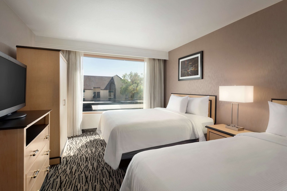embassy suites by hilton convention center las vegas