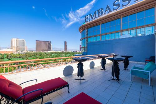 embassy suites by hilton convention center las vegas