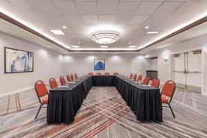 embassy suites by hilton convention center las vegas
