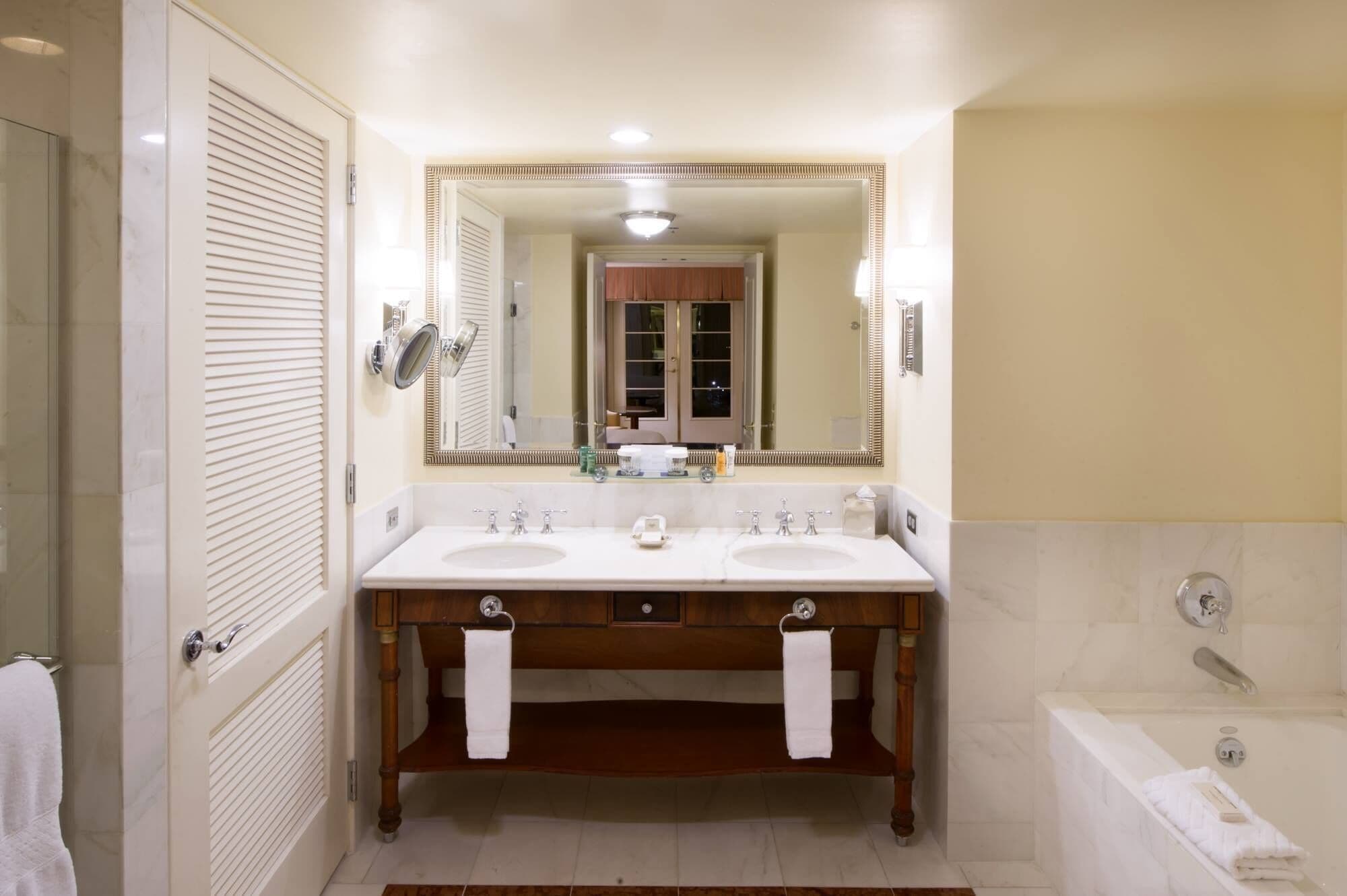hilton lake las vegas resort and spa