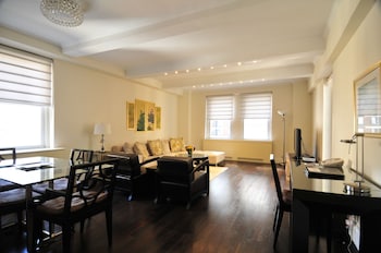 The Lombardy Hotel,Jersey City>>New York,4 star