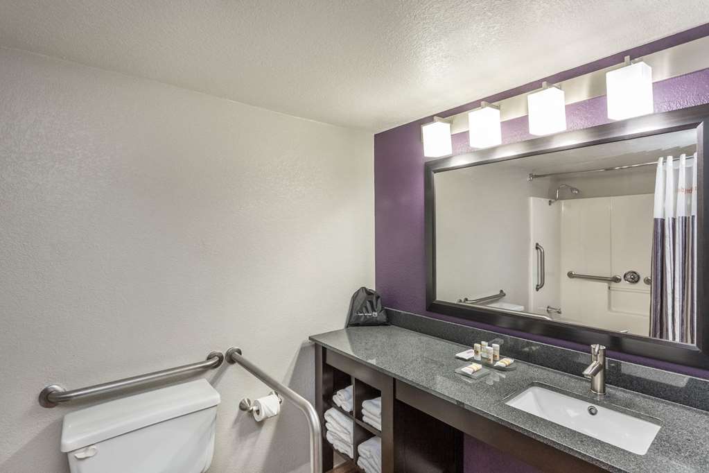 la quinta inn and suites by wyndham orlando universal area