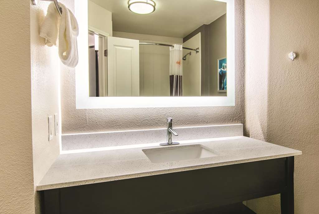 la quinta inn and suites by wyndham orlando ucf