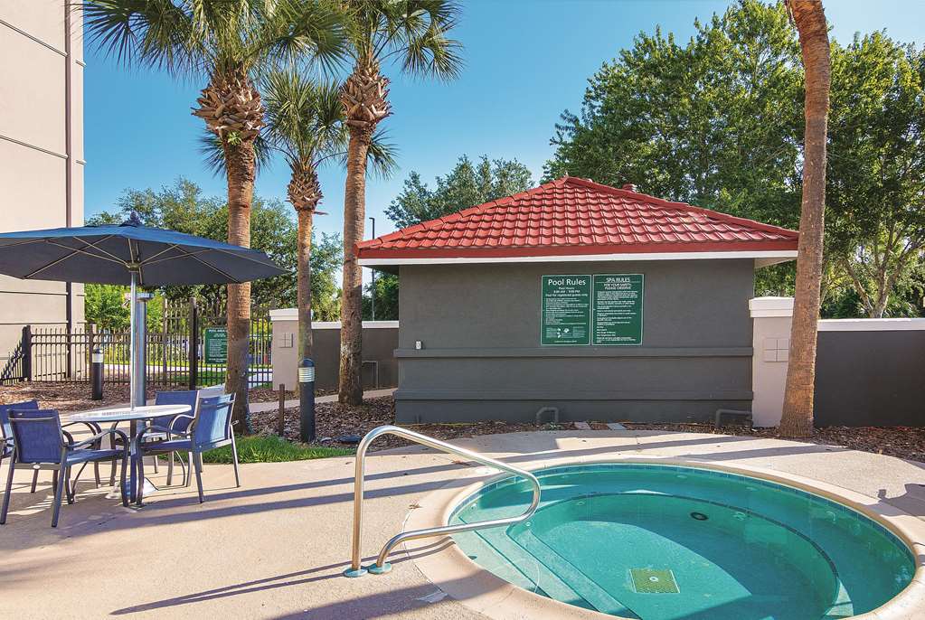 la quinta inn and suites by wyndham orlando ucf