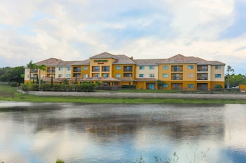 Courtyard By Marriott Orlando Lake Mary/North,Lake Mary>>Heathrow,3 star