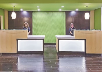 La Quinta Inn & Suites By Wyndham Pecos,Odessa>>Fort Stockton,3 star