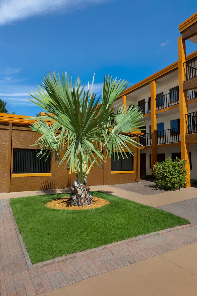 days inn by wyndham n orlando casselberry